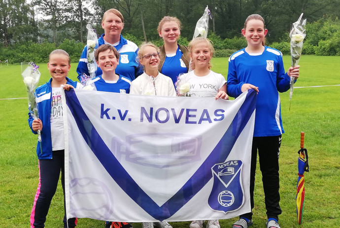 d2-kampioen-2019-veld